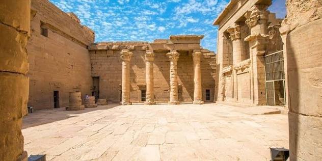رحلة معبد كلابشة وجزيرة بحيرة ناصر